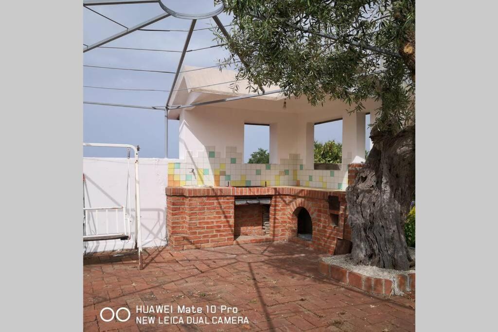 Loft Incantevole Con Idromassaggio Esterno Privato Patti Exterior foto